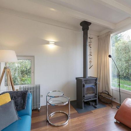 Stylish Bungalow With A Large Garden Sint Maartensvlotbrug Екстериор снимка