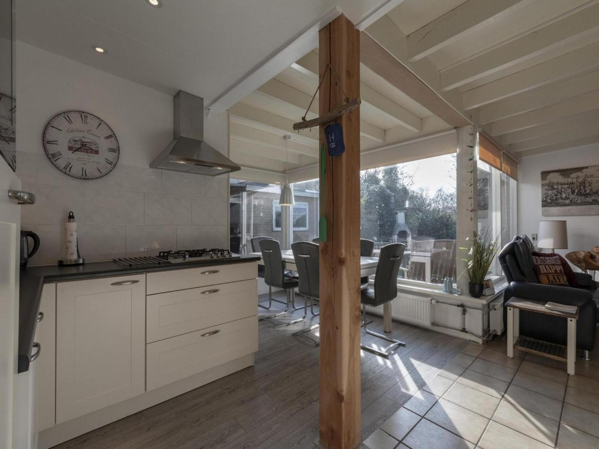 Stylish Bungalow With A Large Garden Sint Maartensvlotbrug Екстериор снимка