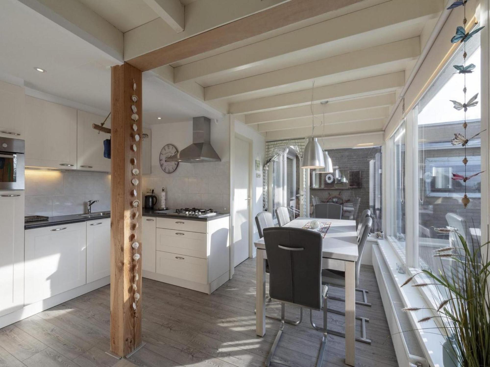 Stylish Bungalow With A Large Garden Sint Maartensvlotbrug Екстериор снимка
