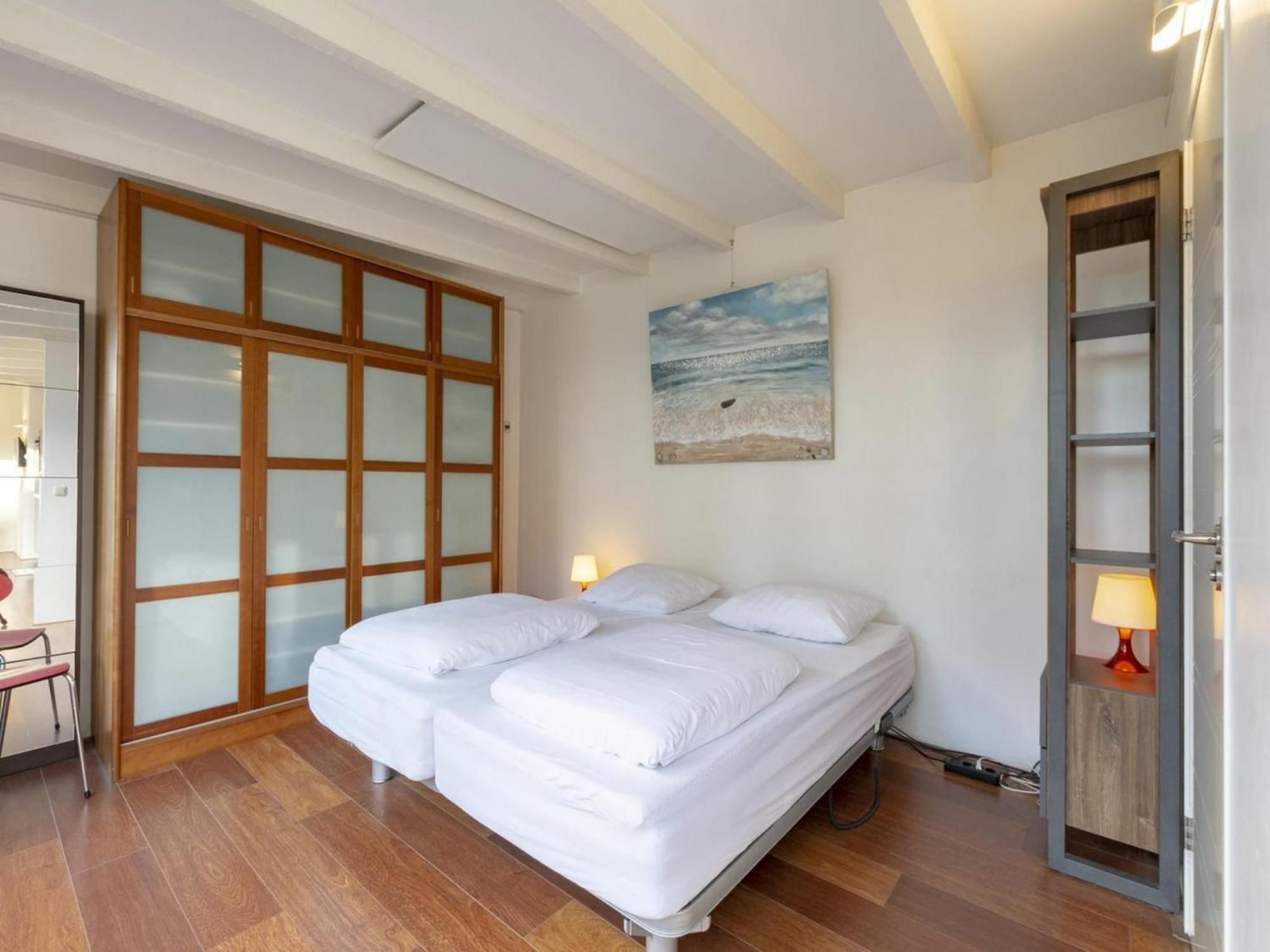 Stylish Bungalow With A Large Garden Sint Maartensvlotbrug Екстериор снимка