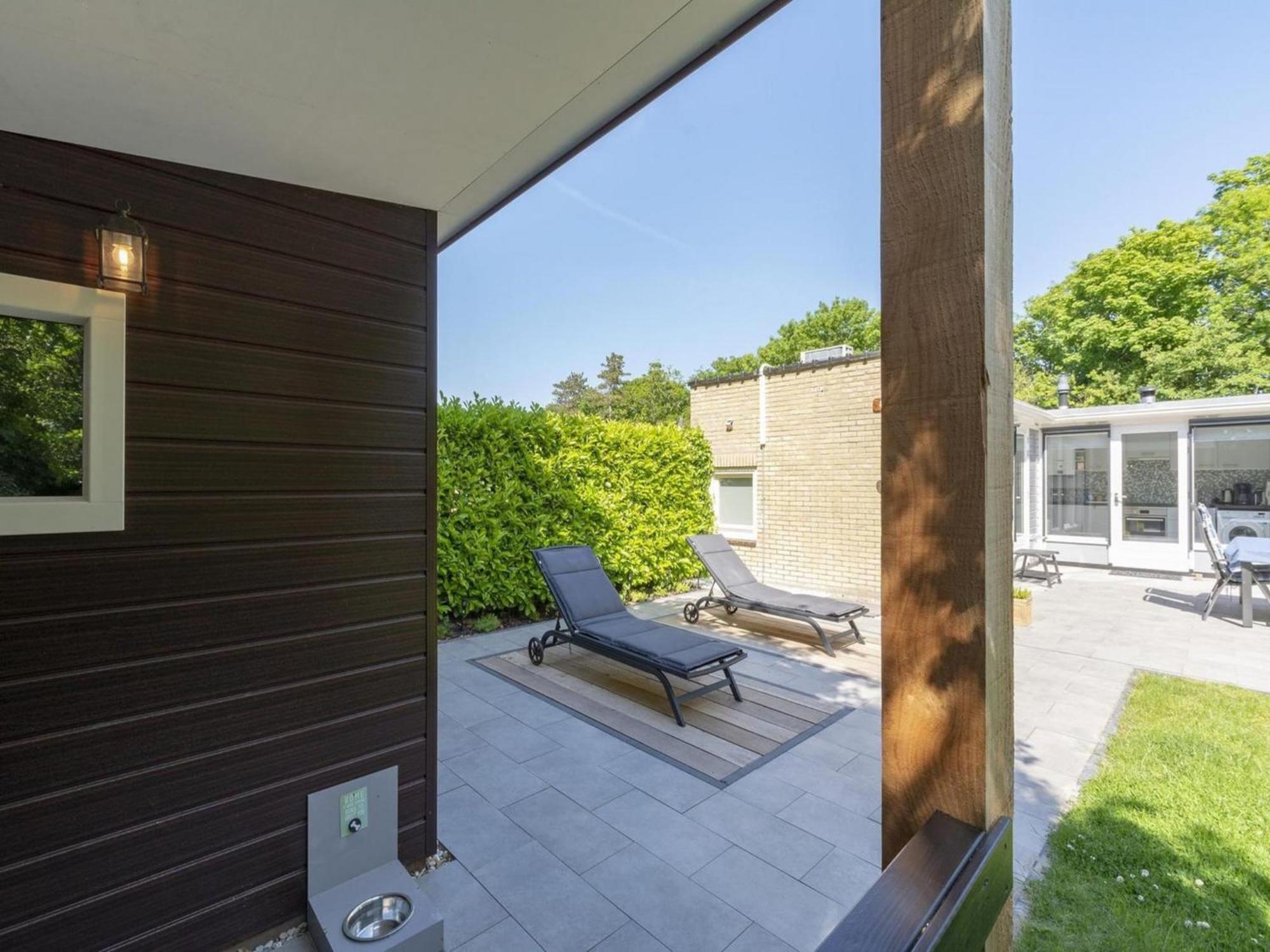 Stylish Bungalow With A Large Garden Sint Maartensvlotbrug Екстериор снимка