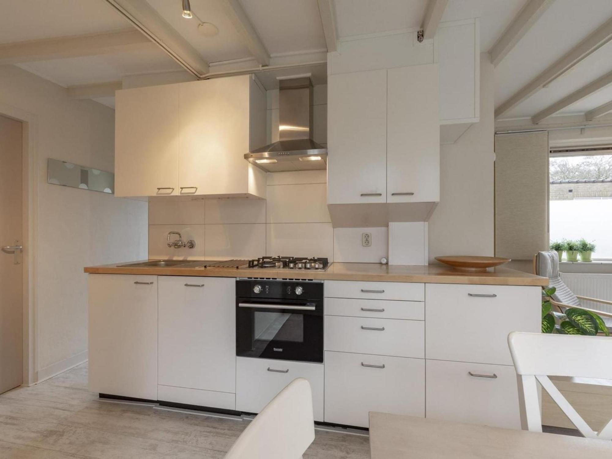 Stylish Bungalow With A Large Garden Sint Maartensvlotbrug Екстериор снимка