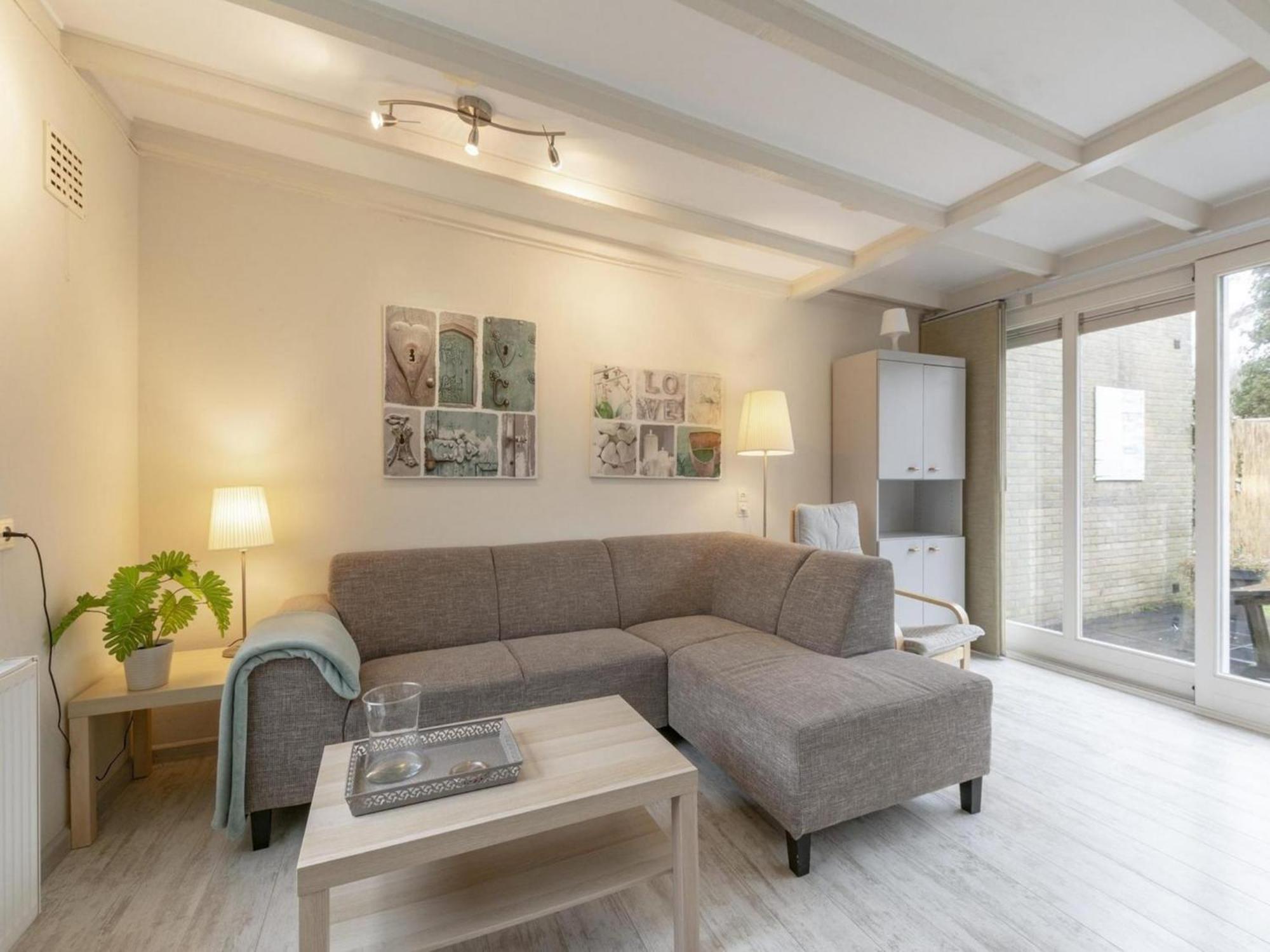 Stylish Bungalow With A Large Garden Sint Maartensvlotbrug Екстериор снимка